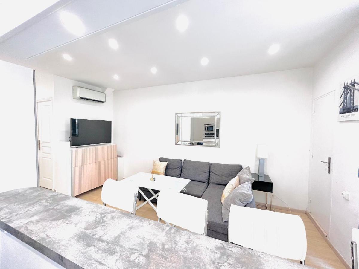 1 Bedroom Flat With Balcony Cannes Center Croisette 6Ppl Exteriör bild